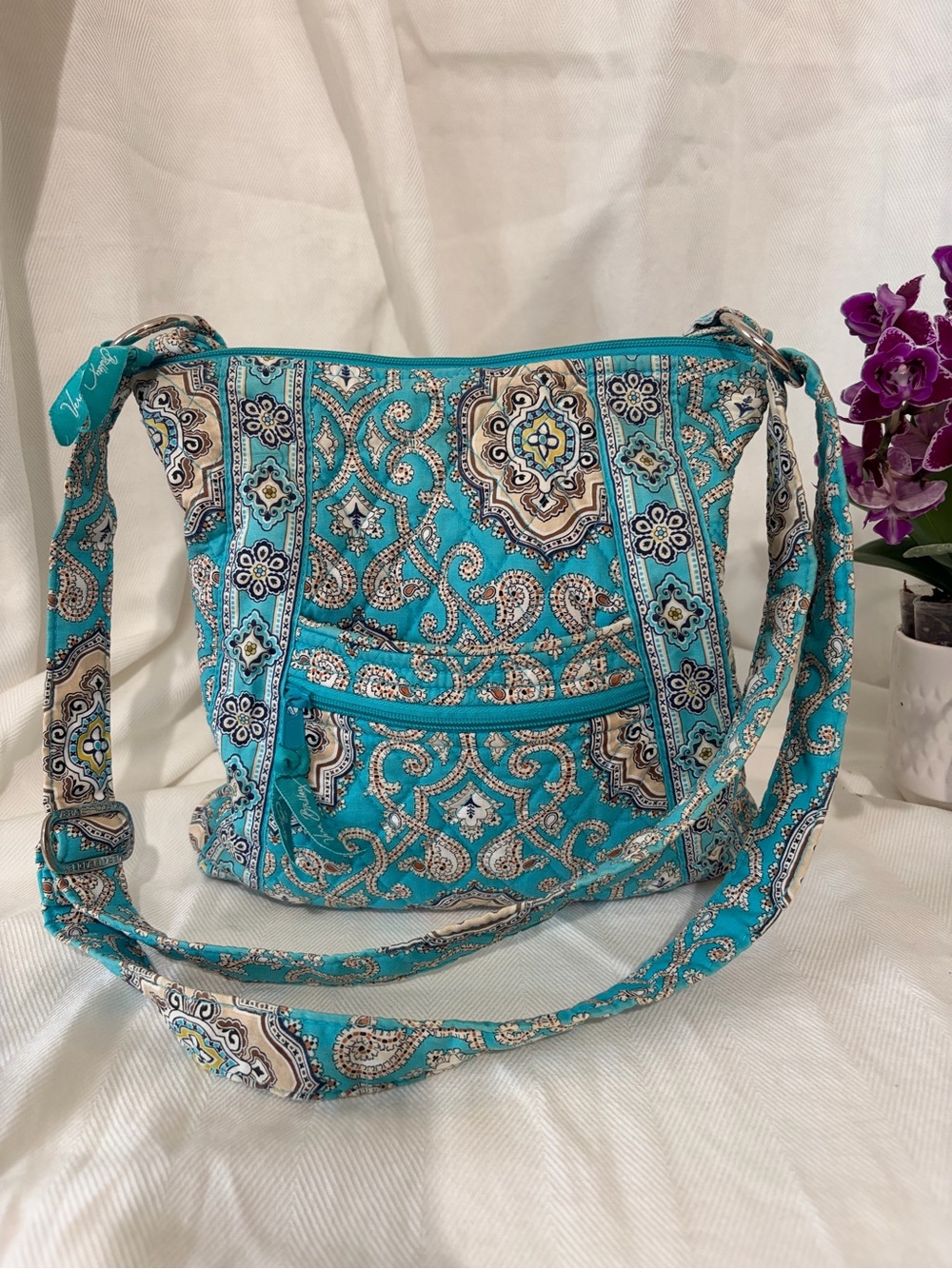 Vera Bradley Turquoise Paisley Quilted Crossbody Bag Adjustable Shoulder Strap